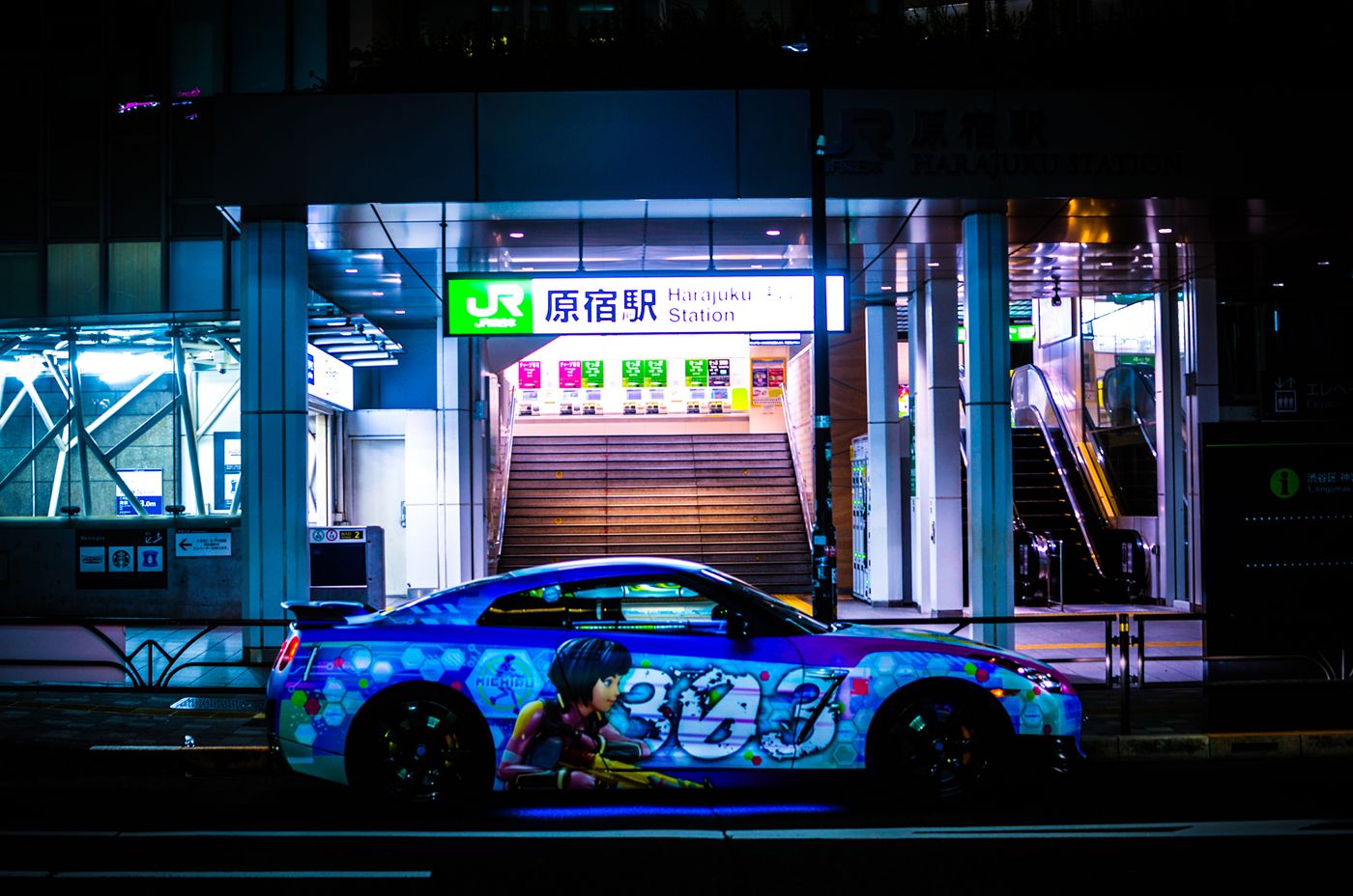 Team Open Tours itasha car